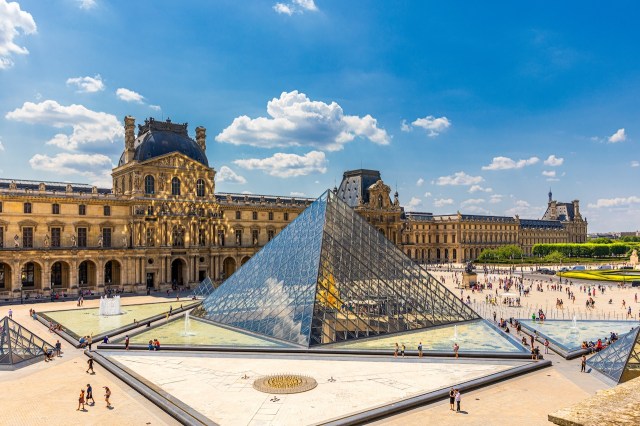 Discover the Must-See Historical Landmarks around the World